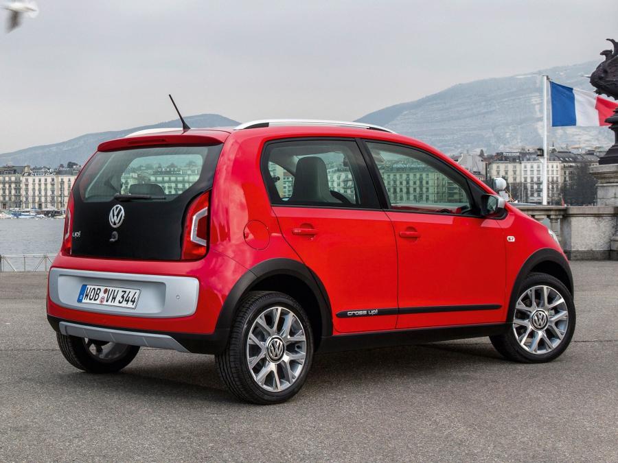  Volkswagen Cross up! 2013 года  (фото 43 из 44)